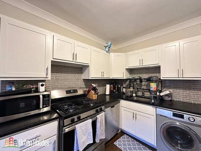 Foto del edificio - 732 W Roscoe St