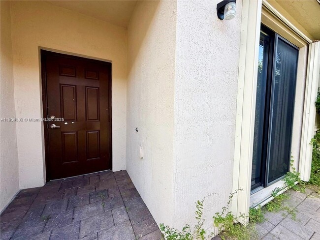 Foto del edificio - 3472 SE 3rd St