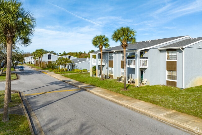 Building Photo - Emerald Place Apartments