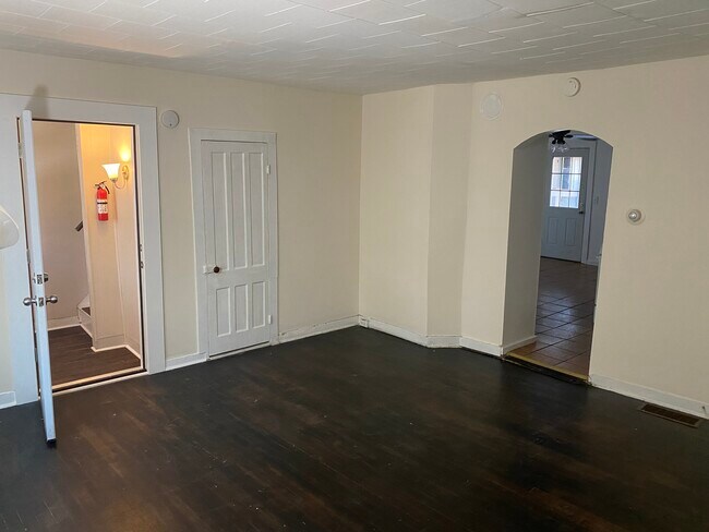 Living-room - 417 7th Ave
