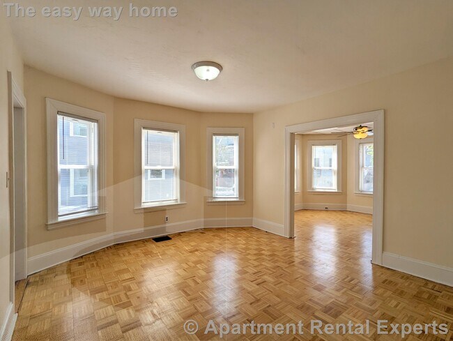 Foto del edificio - Everett 2 Bedroom