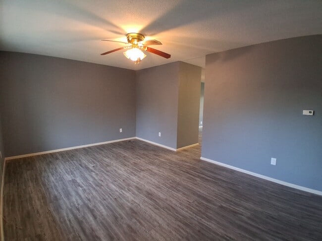 Foto del edificio - 924 Sunset Rdg