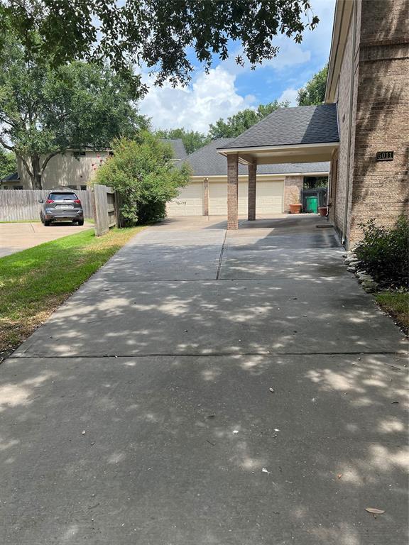 Foto del edificio - 5011 Quiet Falls Ct