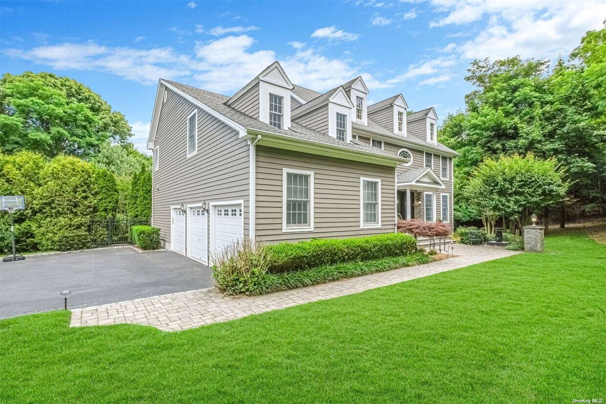 25 Park St, Setauket East Setauket, NY 11733 House for Rent in