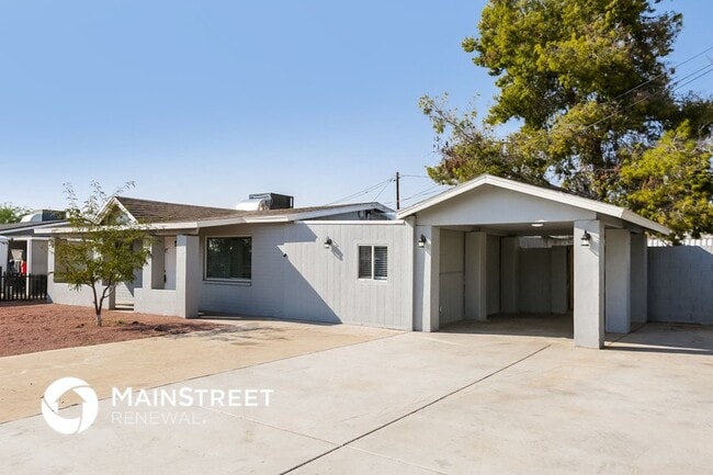 Building Photo - 608 W Mission Ln