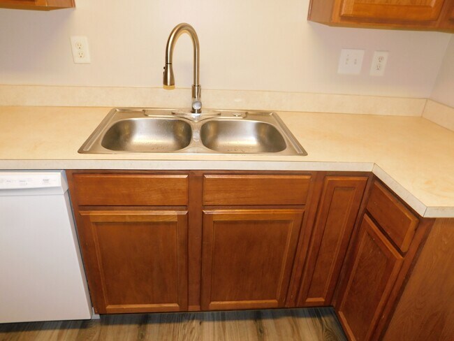 Building Photo - 3131 Decapolis Dr