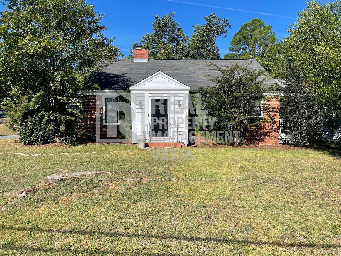 Primary Photo - Charming Two Bedroom Home near Ingleside V...