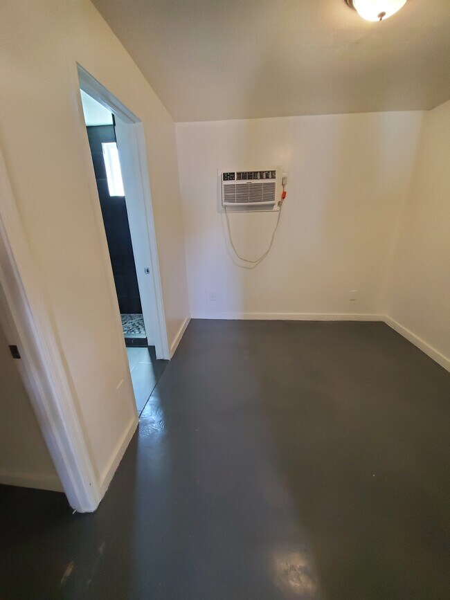 Foto del edificio - 2225 E Taylor St