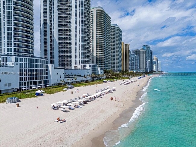 Foto del edificio - 16001 Collins Ave