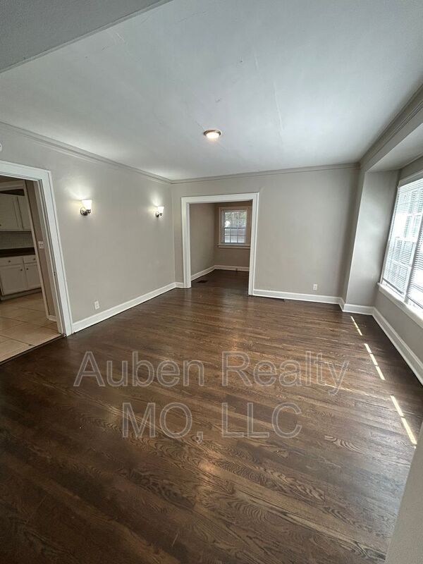 Foto del edificio - 5411 Rockhill Rd