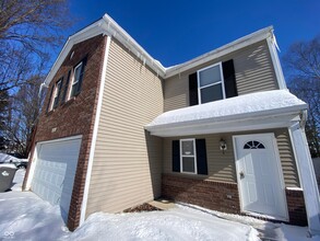 Building Photo - 6909 Earlswood Dr