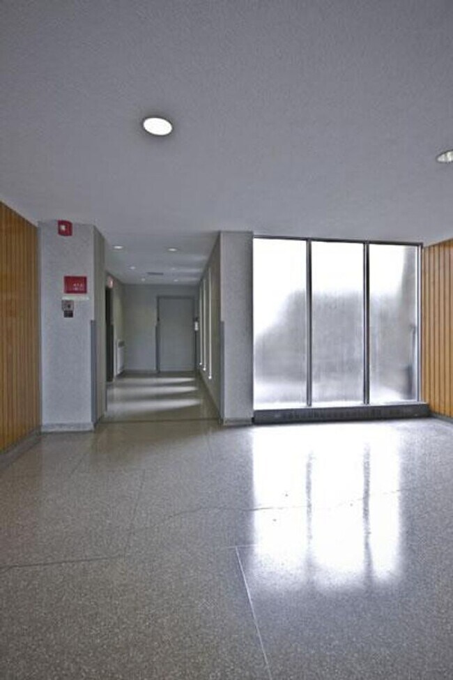Foto del edificio - Very Nice 1 bed available 6/15