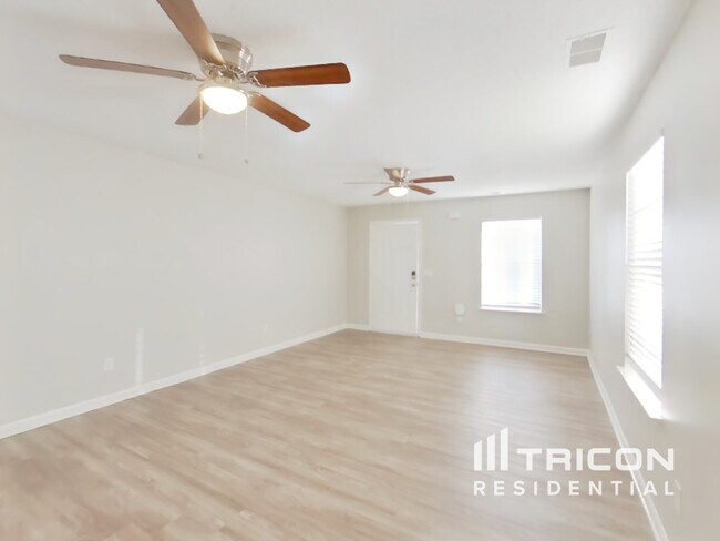 Building Photo - 337 Cape Jasmine Way