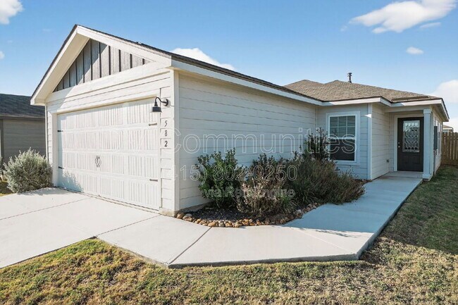 Building Photo - 582 Gabbro Gdns