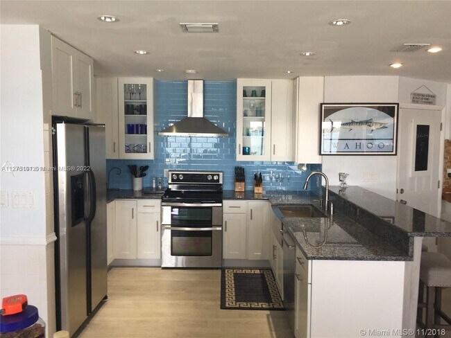 Foto del edificio - 333 E 24th St