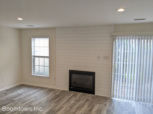 Building Photo - 3 br, 2.5 bath House - 7219 Black Creek Lane
