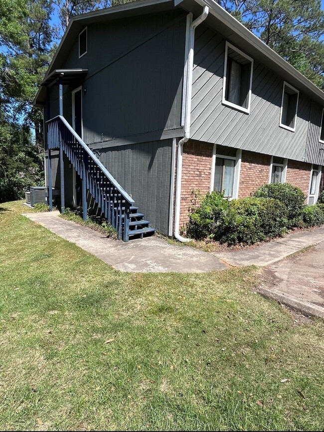 Foto del edificio - 3732 Donovan Dr