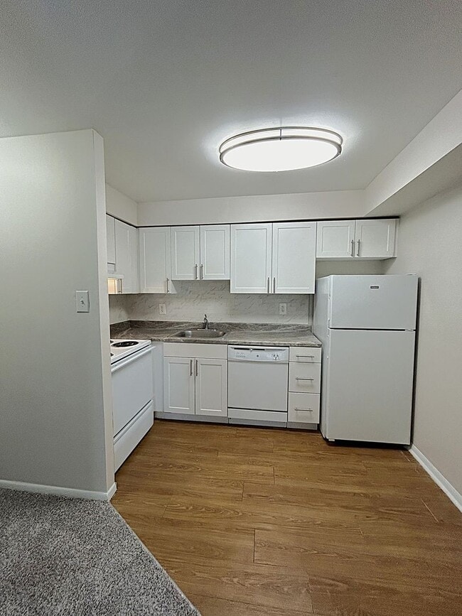 Interior Photo - Bishop Hill Apartments