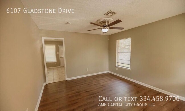 Foto del edificio - 6107 Gladstone Dr