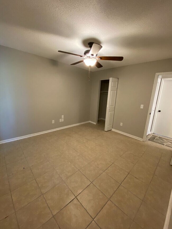 Foto del edificio - **MANAGERS SPECIAL $250 OFF FIRST MONTH RE...