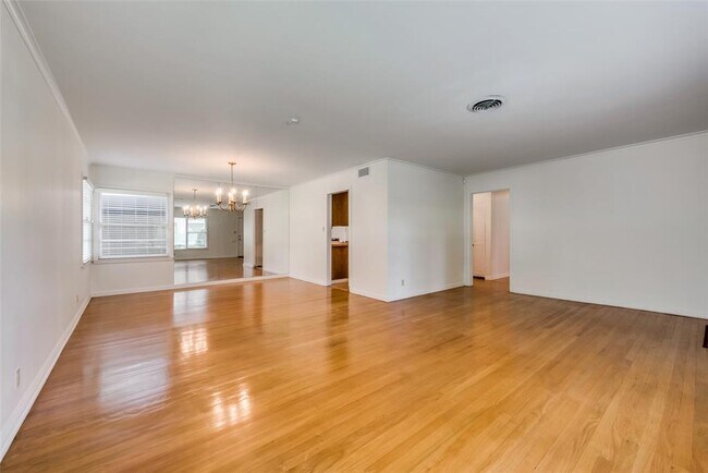 Building Photo - 4006 Colquitt St