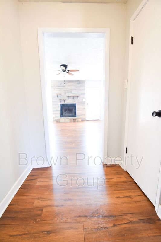 Foto del edificio - 2209 Rustic Trail