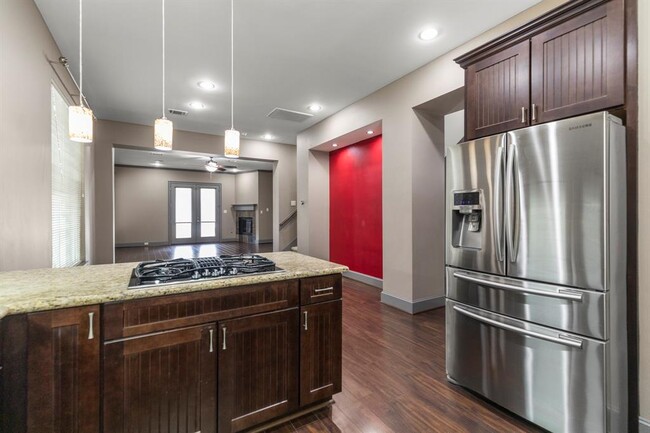 Building Photo - 1706 Bremond St