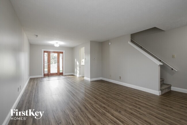 Foto del edificio - 6 Wyndham Dr