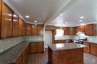 Building Photo - 4311 Aspenglen Dr