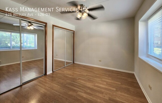 Foto del edificio - 426 Wesley Ave