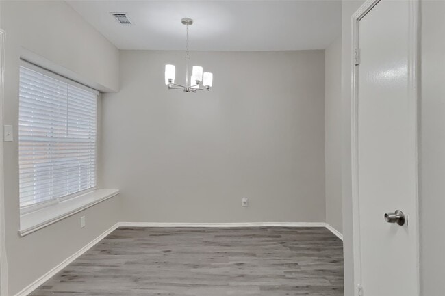 Building Photo - 4327 Palmer Plantation Dr