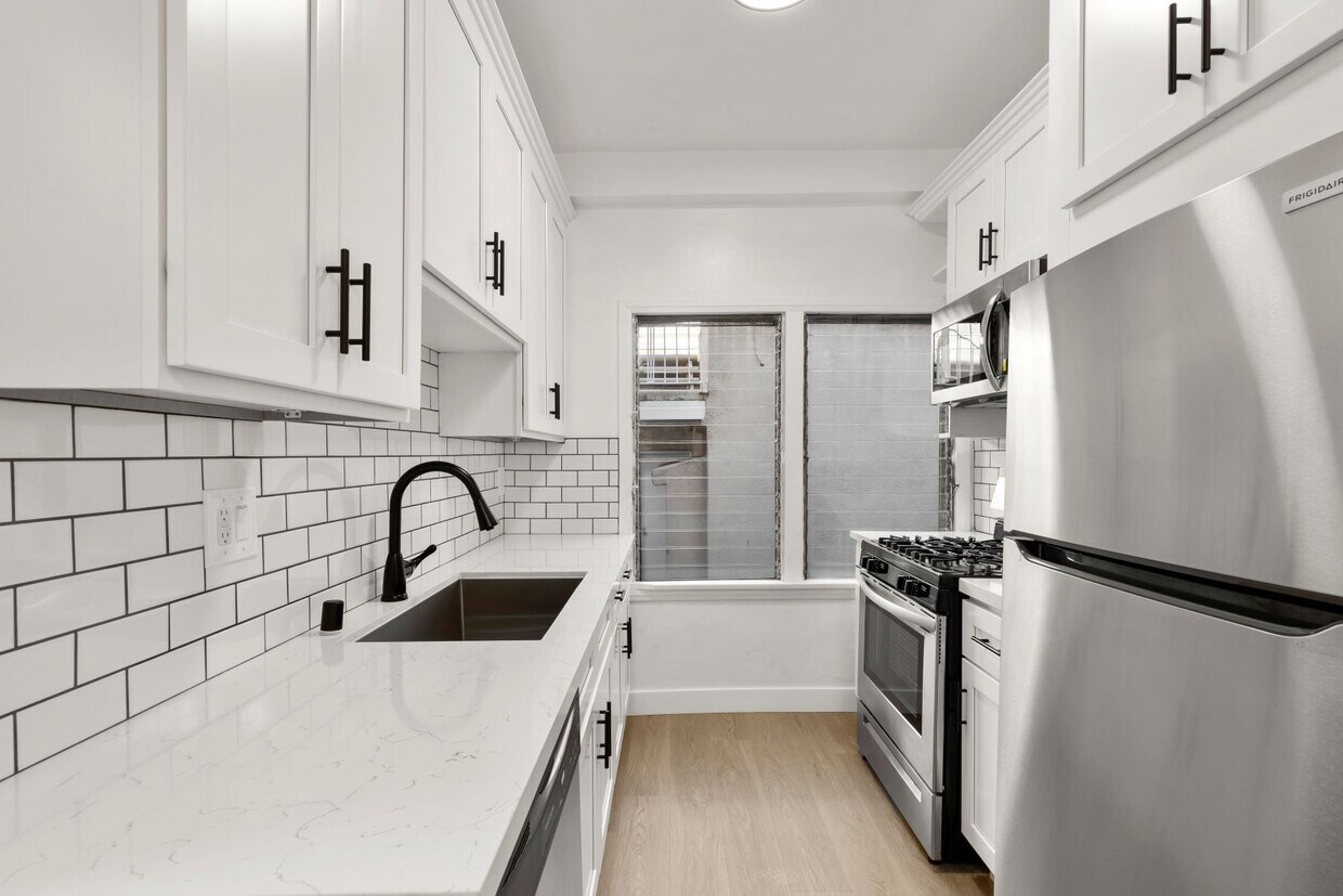 Foto principal - 414 N Maple Dr
