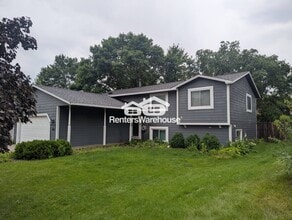 Building Photo - 1120 Westbury Cir