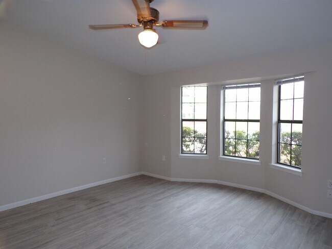 Foto del edificio - 706 Kincheloe St