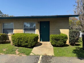 Building Photo - 1415 McCauley Rd