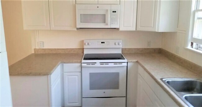 Foto del edificio - 354 Ferson Ave