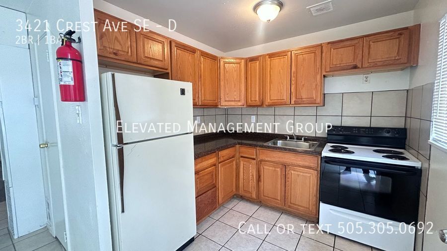Foto principal - 3421 Crest Ave SE