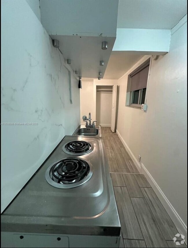 Building Photo - 5203 SW 102nd Ct