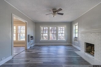 Building Photo - 700 Lindsey Ln