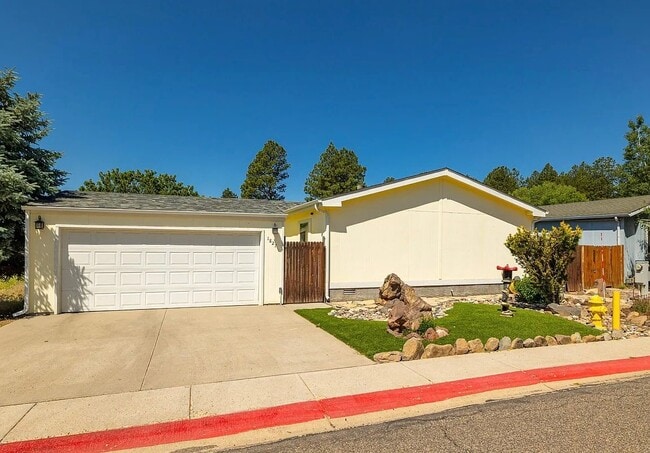 Building Photo - 1827 W Shellie Dr