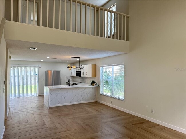 Building Photo - 10497 Sun Villa Blvd