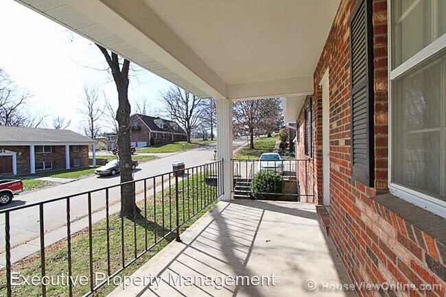 Building Photo - 3126 Themis St