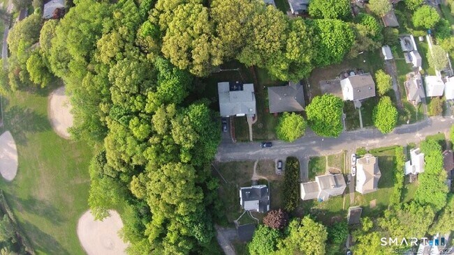 Foto del edificio - 448 Tudor St