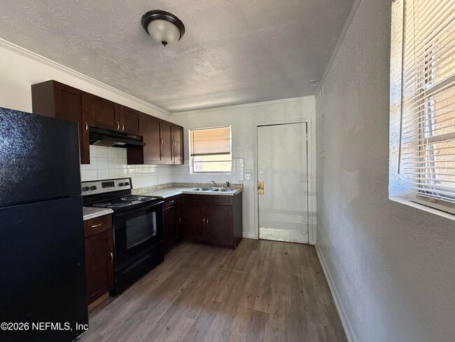 Building Photo - 740 Ernona St