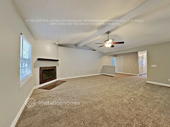 Foto del edificio - 8346 Lakemont Dr