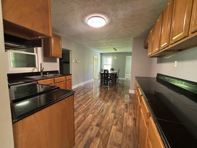 Foto del edificio - Spacious Two Bedroom Home in Corbin, KY