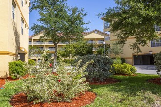 Cobblestone on The Lake Apartments photo'