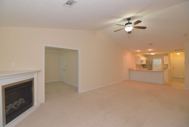 Building Photo - $1475 - 2 Bed/2 Bath house for rent in Wes...