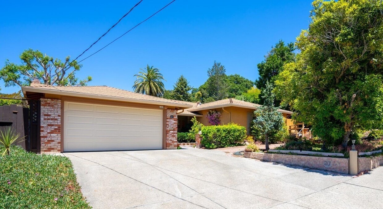 27 Castlewood Dr, San Rafael, CA 94901 House Rental in San Rafael, CA