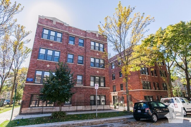 Foto del edificio - 2207 W Eastwood Ave